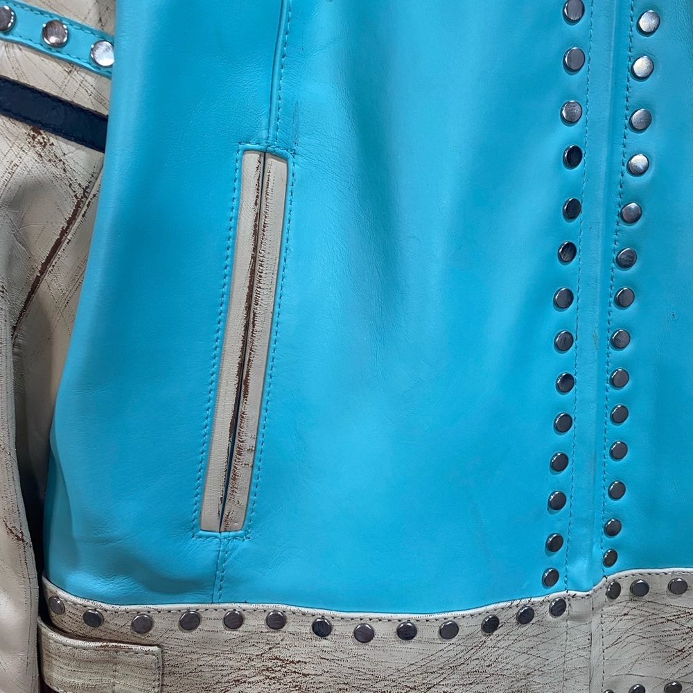 Vintage Wilsons Leather Blue and Tan Star Studded Jacket EUC - Picture 4 of 12